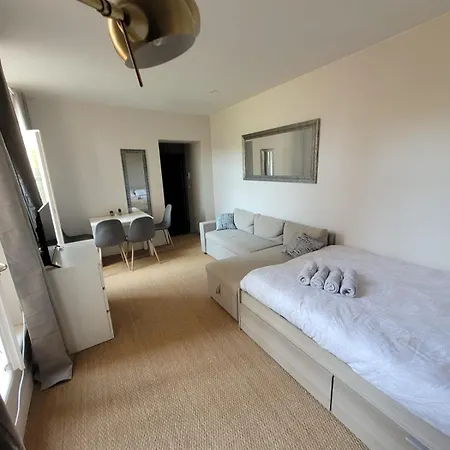 Fabulous For 4 Pers In Faidherbe Sreet In Front Of Flandres Station 릴